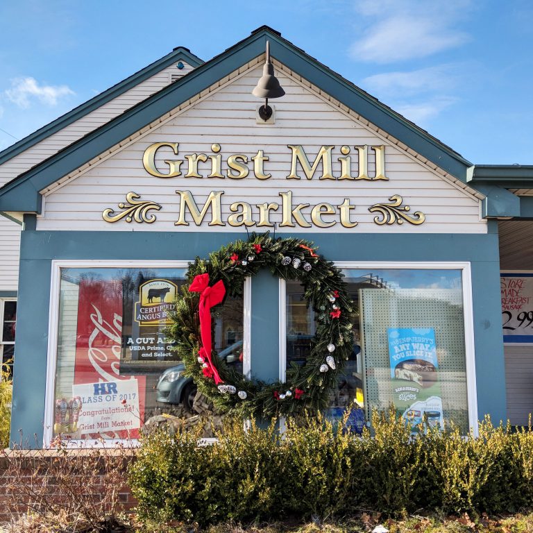 the grist mill market in moodus connecticut
