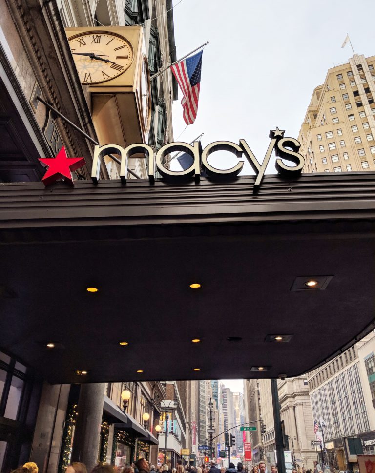 the macy's storefront in new york city
