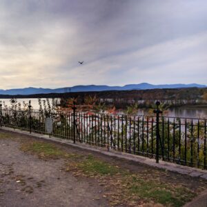 park above the hudson river in upstate new york