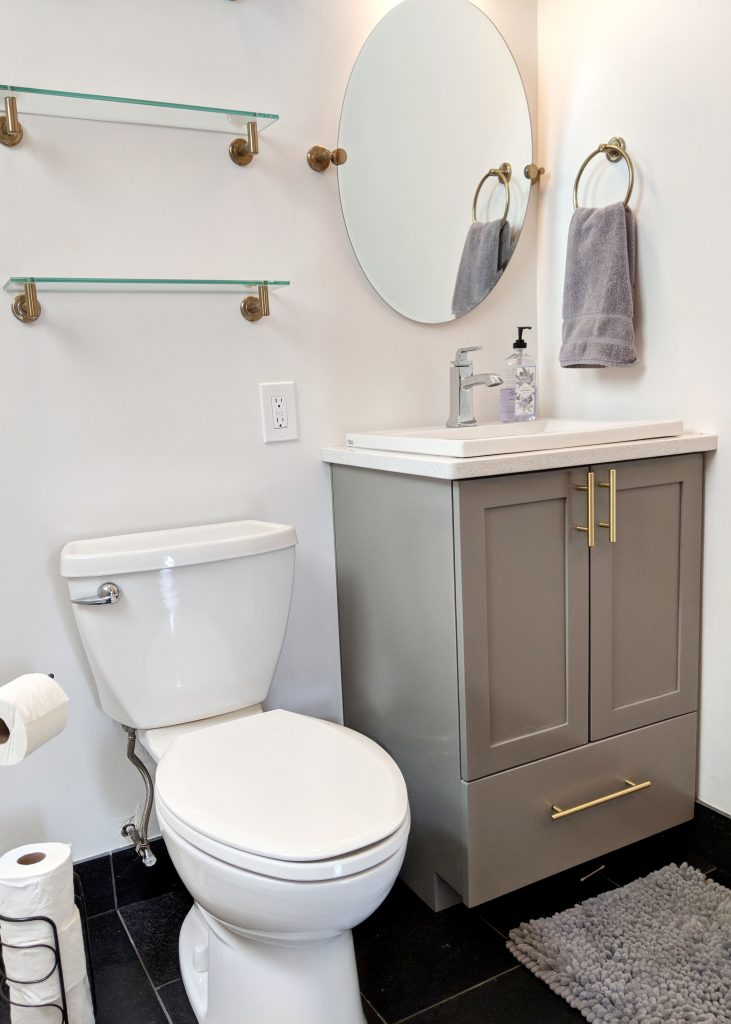 modern bathroom in New Orleans Airbnb
